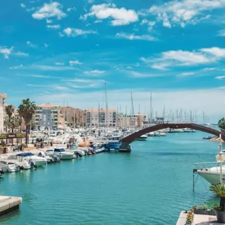 Apartamento F2 F3 En Duplex Port-frejus Proche De La
