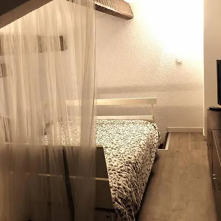 F2 F3 En Duplex Port-frejus Proche De La Apartment Frejus