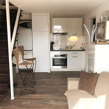 F2 F3 En Duplex Port-frejus Proche De La Apartment *