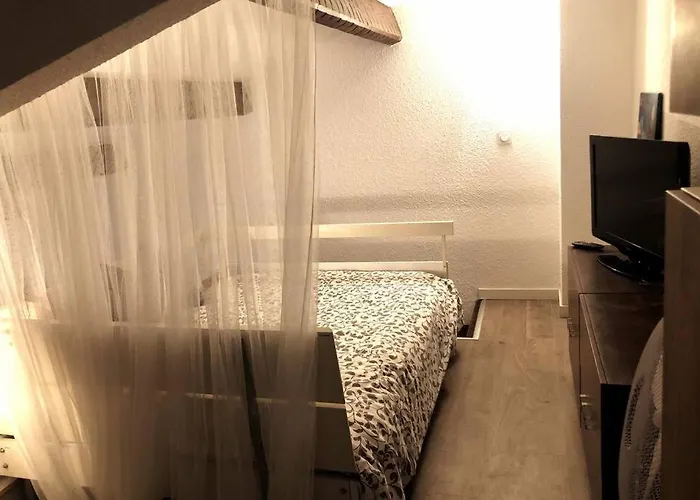 F2 F3 En Duplex Port-frejus Proche De La Apartment Frejus